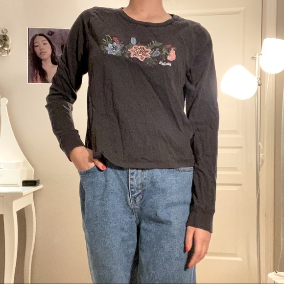 Charcoal Long sleeve tee (floral design) - Picture 4 of 5